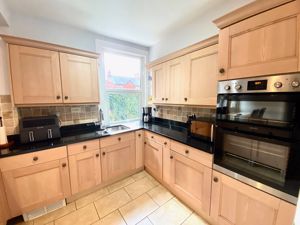Kitchen/Diner- click for photo gallery